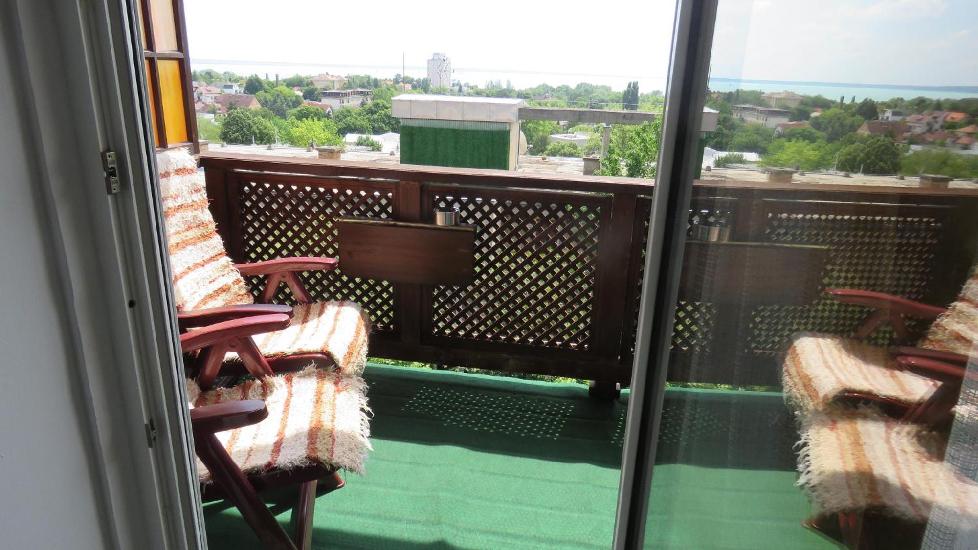 Hotel Prima Porta Vendeghaz Balatonalmádi Exteriér fotografie